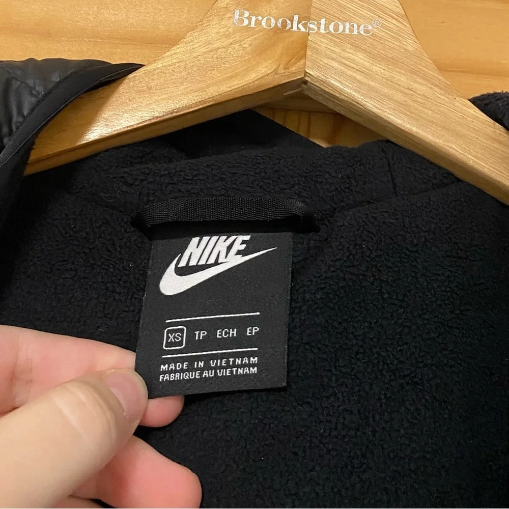 Nike Men's Black Synthetic-Fill Puffer Jacket